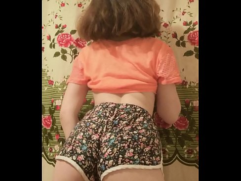❤️ Babe żagħżugħa sexy tqaxxir ix-xorts tagħha fuq il-kamera ❤️❌ Video tal-ħakk f'mt.porno-negrov.ru ❤