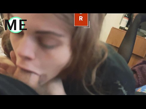 ❤️ Dick tal-gerżuma, pantyhose mqatta u tkaken imqattgħin sbieħ li jiltaqgħu ❤️❌ Video tal-ħakk f'mt.porno-negrov.ru ❤
